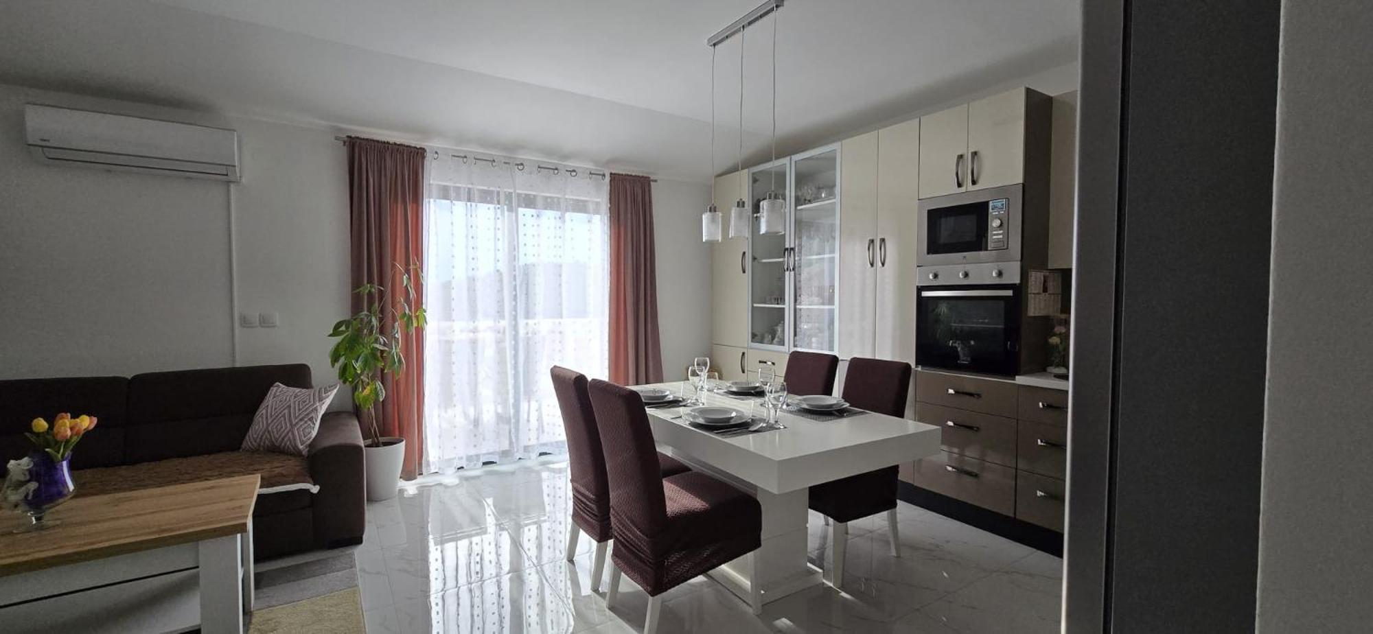 Apartman Grosic Brna Ngoại thất bức ảnh